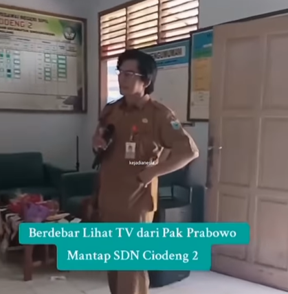 Kepala sekolah dan pegawai di Pandeglang viral. (instagram)